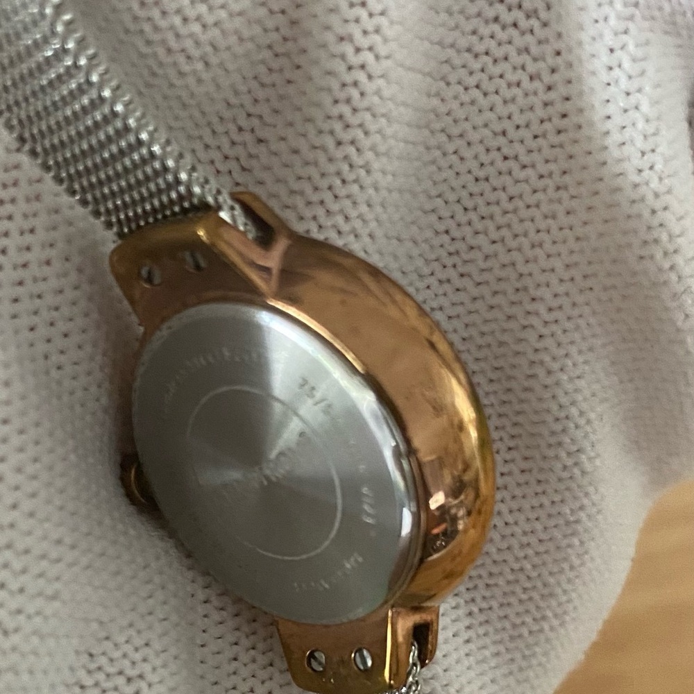 Armitron Ladies Rose Gold Case Watch Silver Mesh Strap Stone Accents Adjustable - Picture 14 of 15